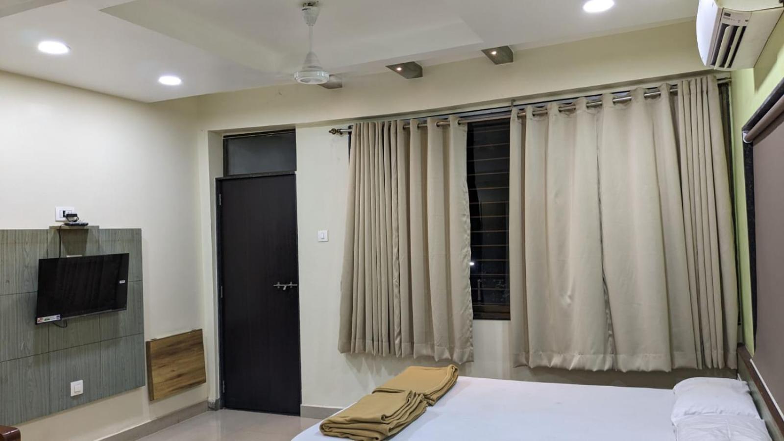 Hotel Aaba'S Gomantak Sawantwadi Exterior foto