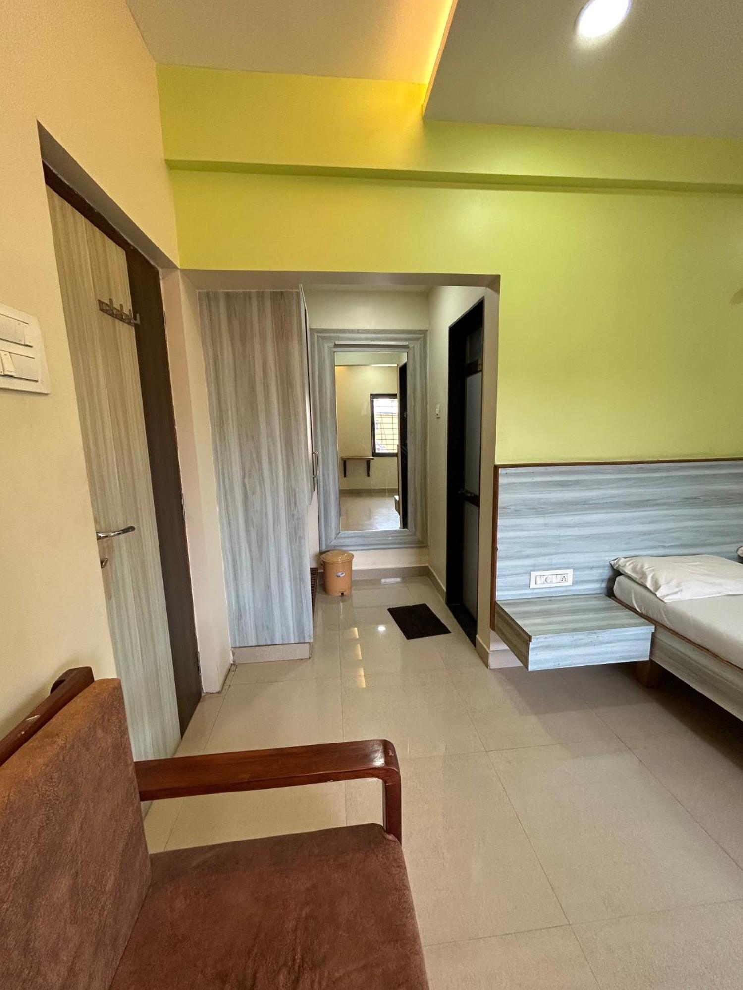 Hotel Aaba'S Gomantak Sawantwadi Exterior foto